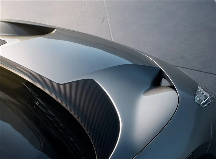 Lotus Eletre