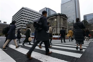O índice de confiança das grandes empresas manufatureiras do Japão caiu por c...