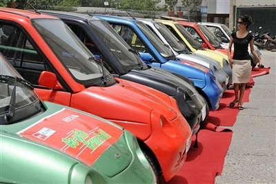 As vendas de carros pequenos no segundo trimestre da Índia despencaram 75% an...