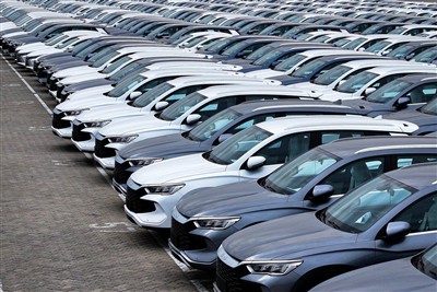 EUA planejam quadruplicar tarifas sobre carros elétricos chineses