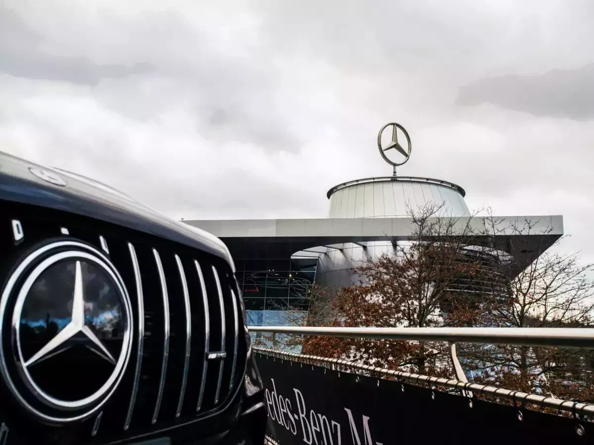 O EBIT do terceiro trimestre da Mercedes-Benz cai 48% ano a ano, planeja cort...
