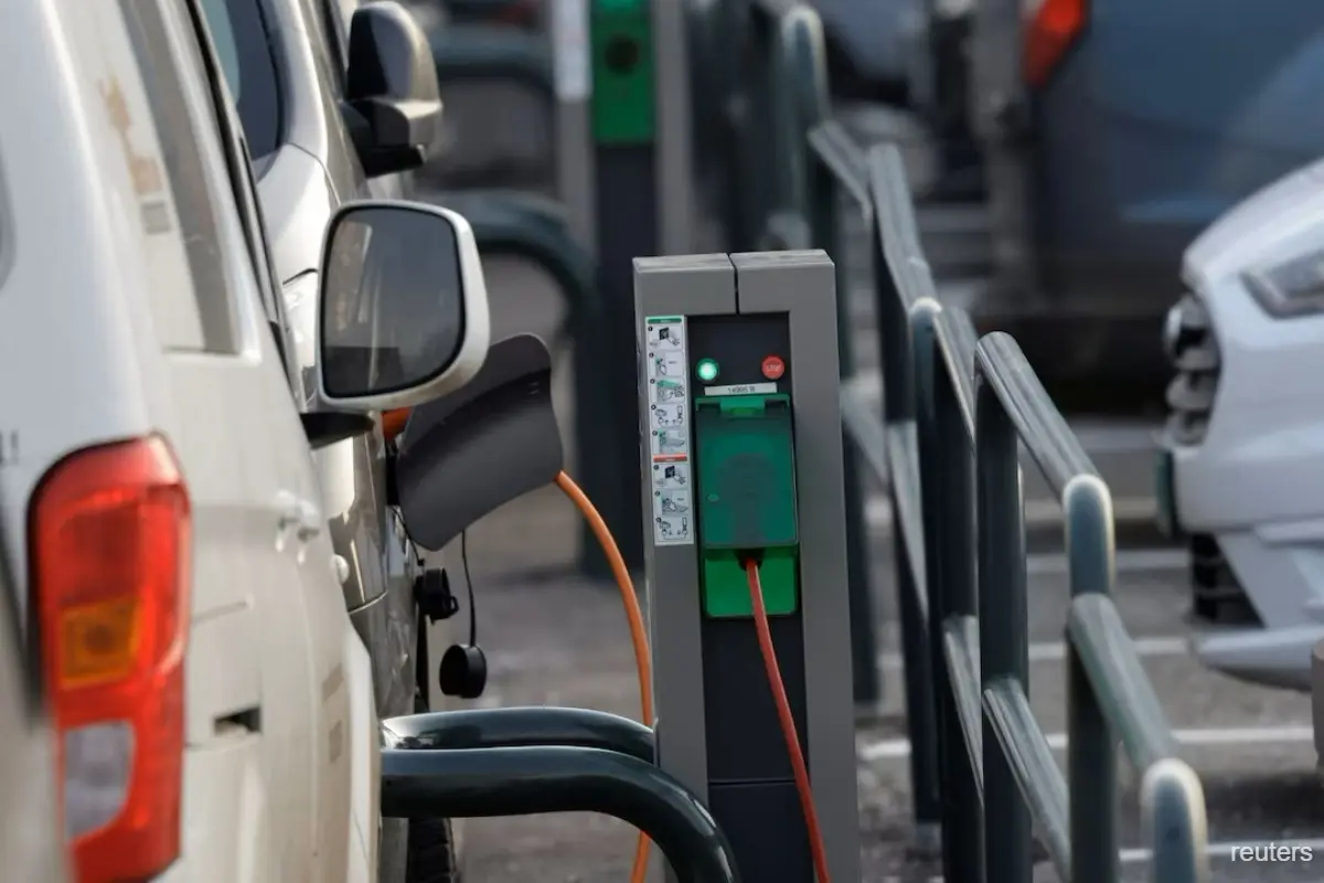 A participação no mercado de veículos elétricos da Noruega atinge 88,9% em 20...